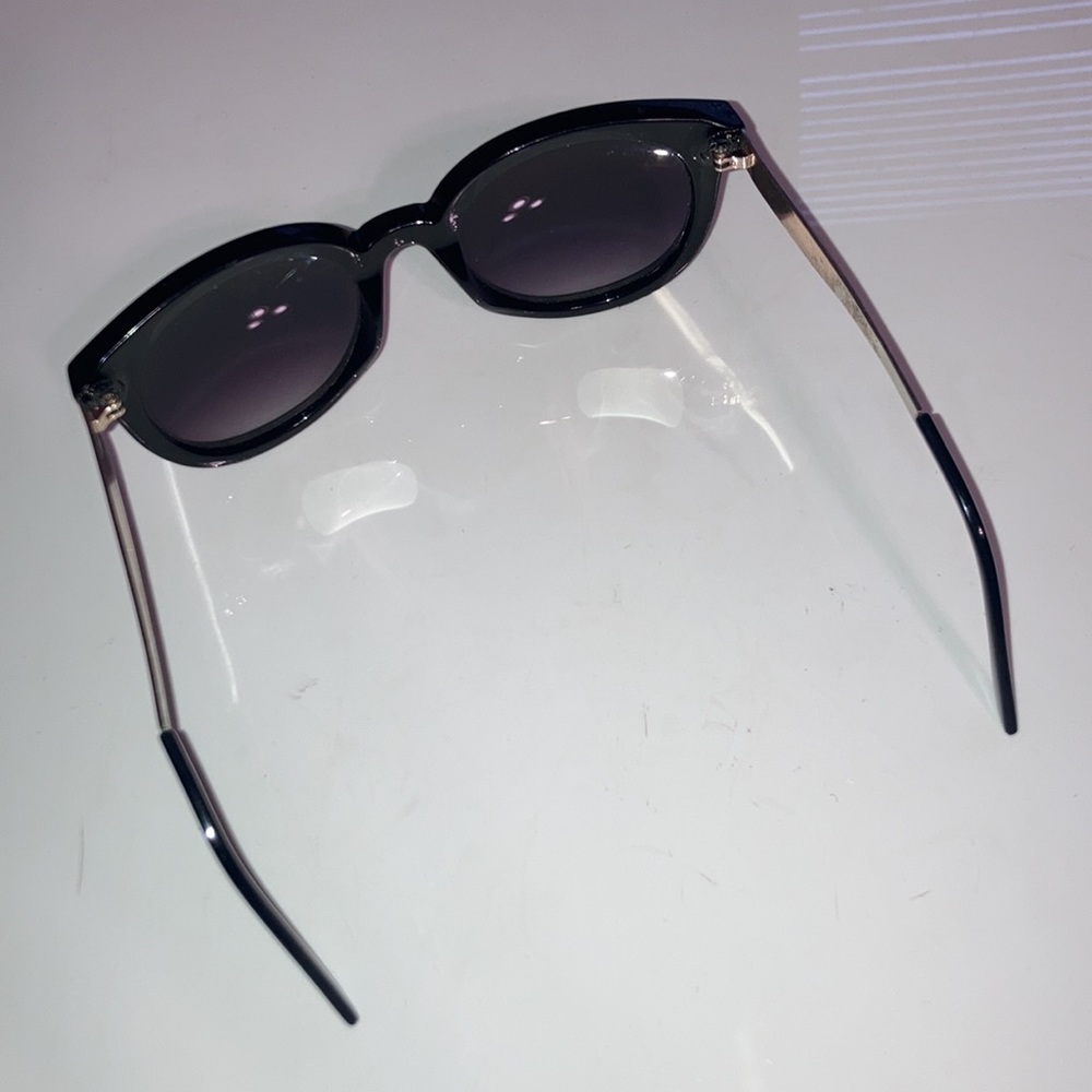 Assorted Fashion Trendy Sunglasses | 3 Pairs: Round, Cat Eye & Clubmaster Styles - Picture 5 of 7
